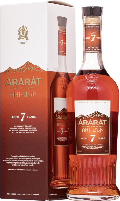 Ararat 7y 40%, 0,7L v kartóne